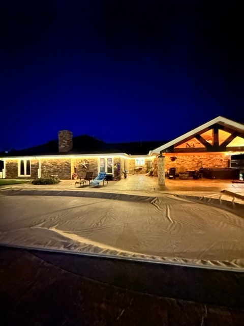 Custom Cut Bright Warm White LED Rope Light | AQLighting